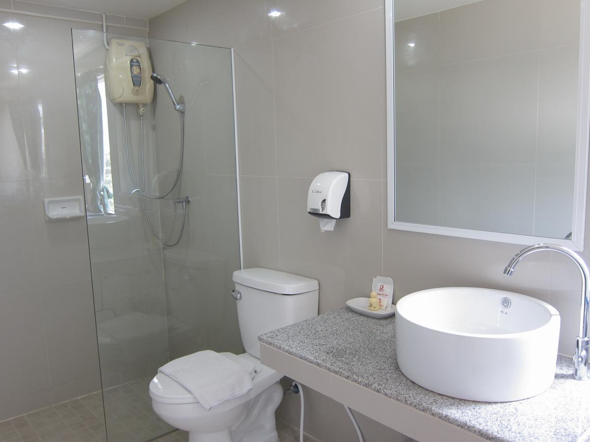 Golden House Service And Apartment Районг Экстерьер фото